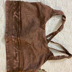 Lululemon sports bra